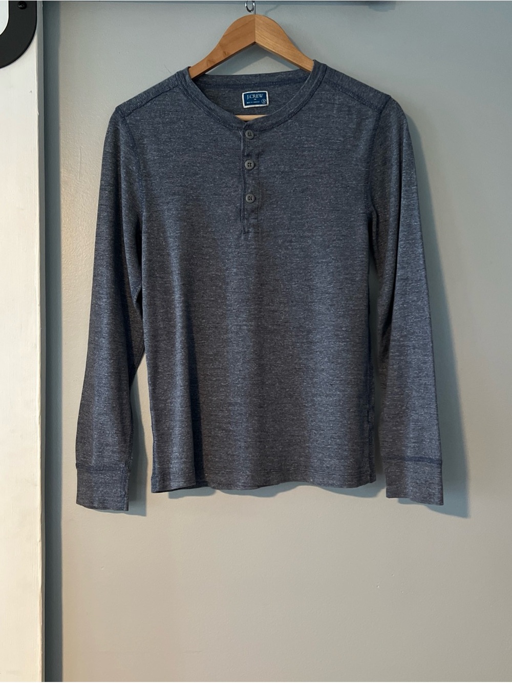 J. Crew Men's Long-Sleeve Henley in Heather Gray-Blue 100% Cotton EUC